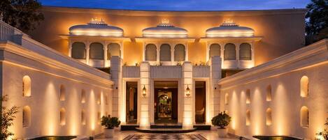 EntrĂ©e de lâhĂ©bergement