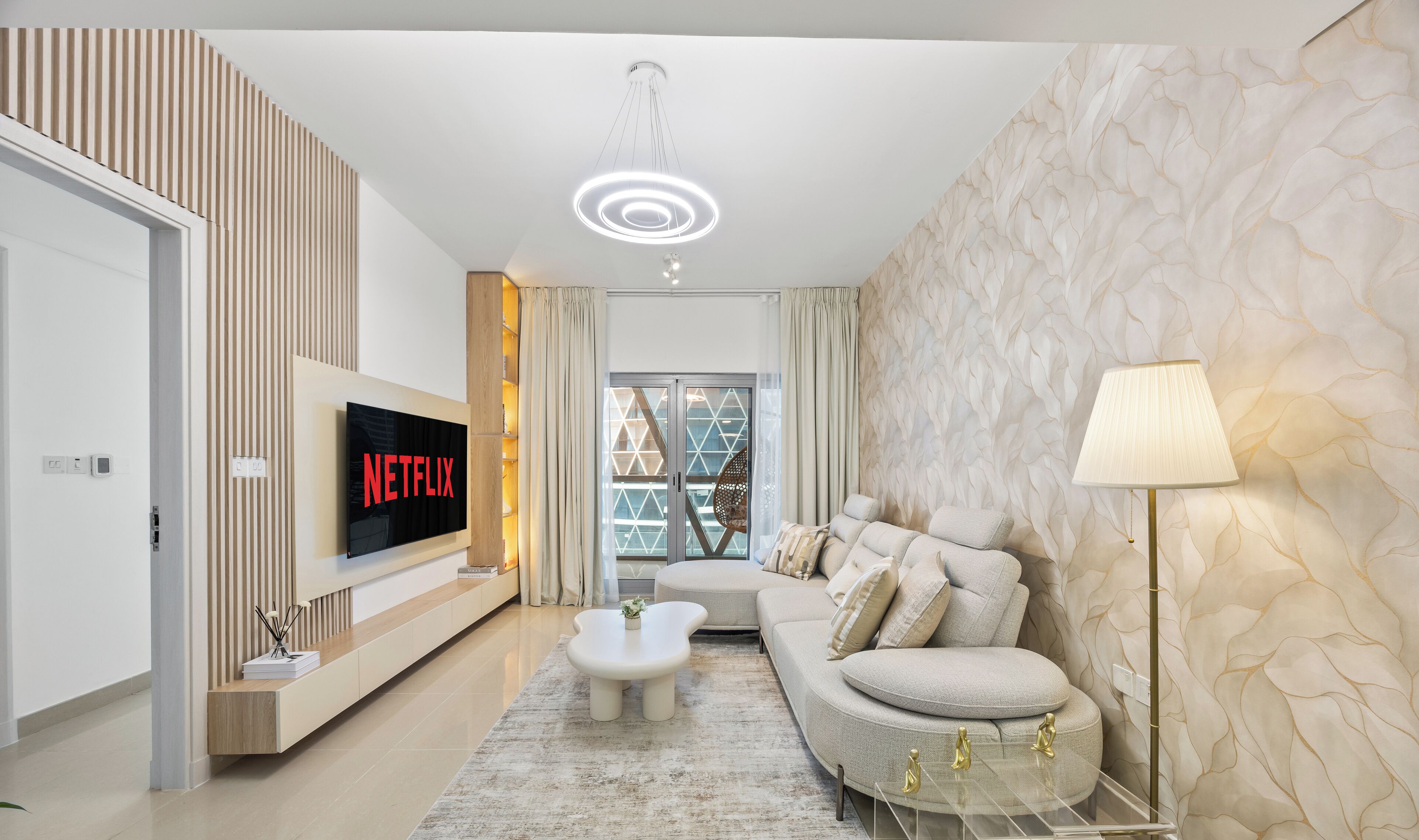 Standard Apartment, City View | Living area