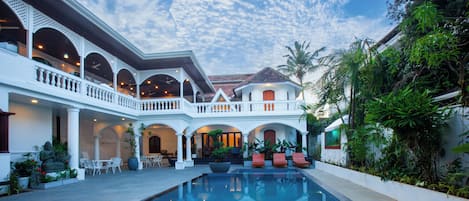 Outdoor pool