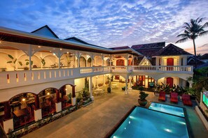 Outdoor pool - Villa Elixir Fort Kochi (Kochi)