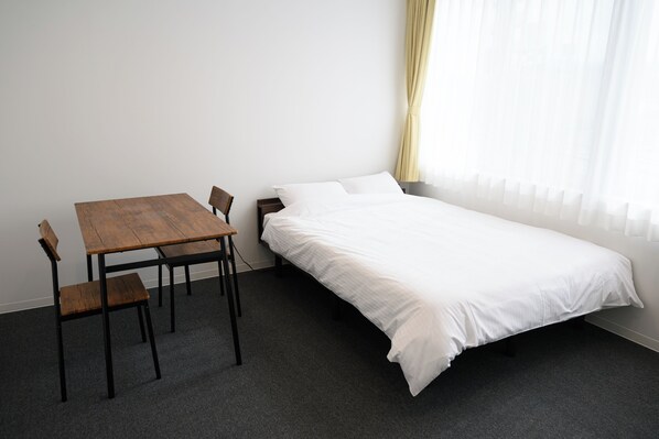 スタジオ ダブルベッド 1 台 禁煙 | WiFi (無料)
