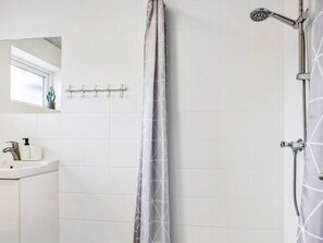 House | Bathroom