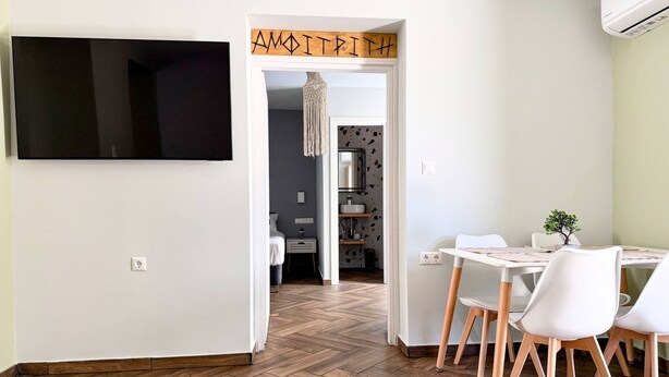 Apartment, 2 Bedrooms, Smoking, City View | Dining room - Amfitriti 30meter to Beach, 6min Old Town, 2BD 4PL (Chania)
