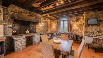 Family House, Park View, Garden Area | Living area