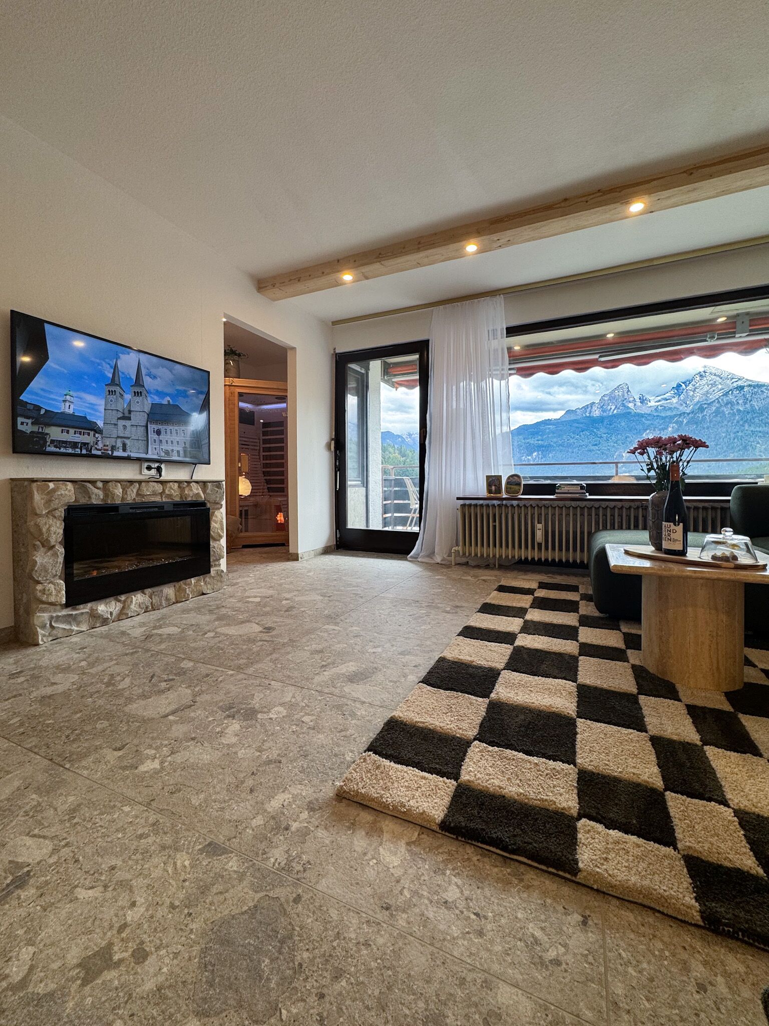 Smart TV, fireplace, books