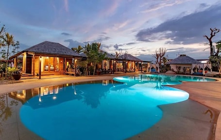 Vista da sacada. Buffalo Island Resort & Adventure Park