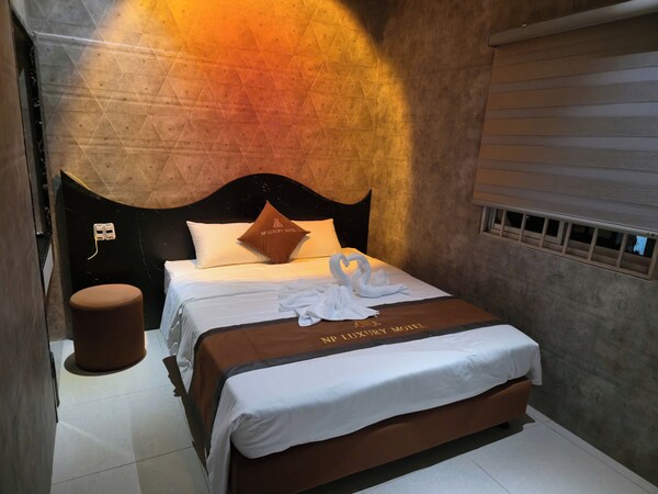 Np Luxury Motel Bình Dương By Bay Luxury - Tan Uyen