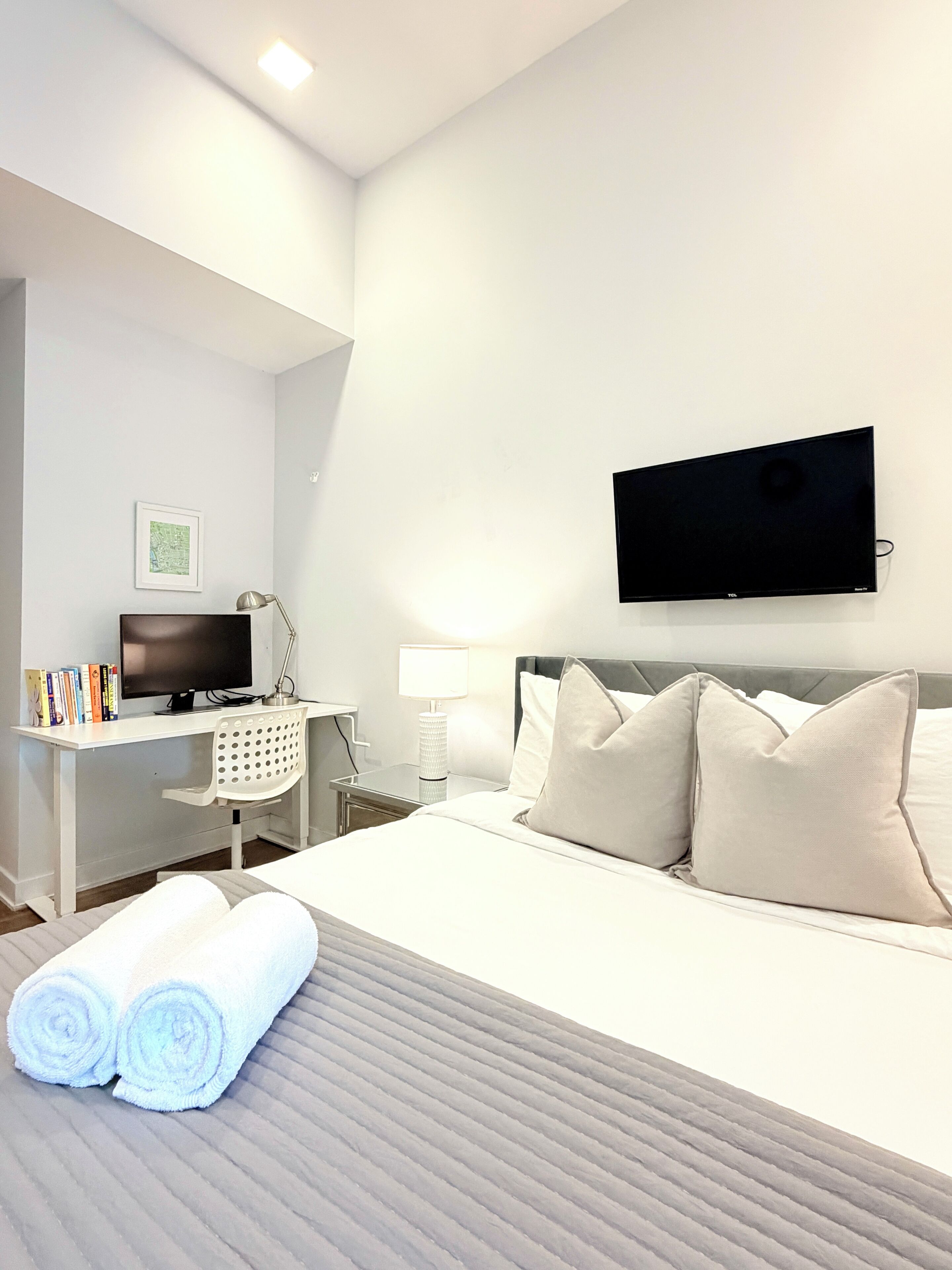 2 soverom, safe på rommet, skrivebord og strykejern/-brett