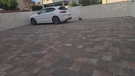 Free self parking