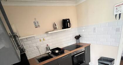 2 Bed sleeps 7 pet friendly chalet with Wifi East Coast Hemsby