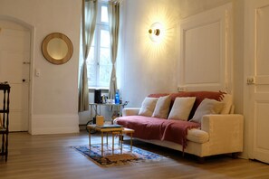 Soundproofing, iron/ironing board, free WiFi