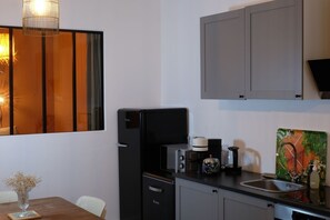 Superior Apartment, 2 Bedrooms, Kitchen, Courtyard View | Soundproofing, iron/ironing board, free WiFi