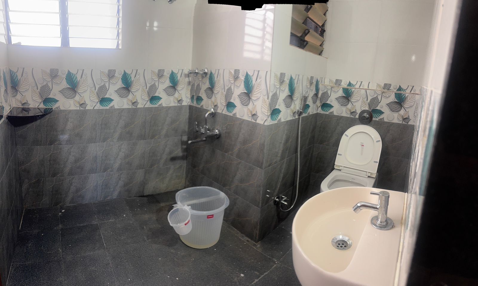 免費盥洗用品、毛巾、肥皂、衛生紙