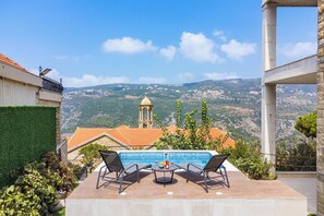Seasonal outdoor pool