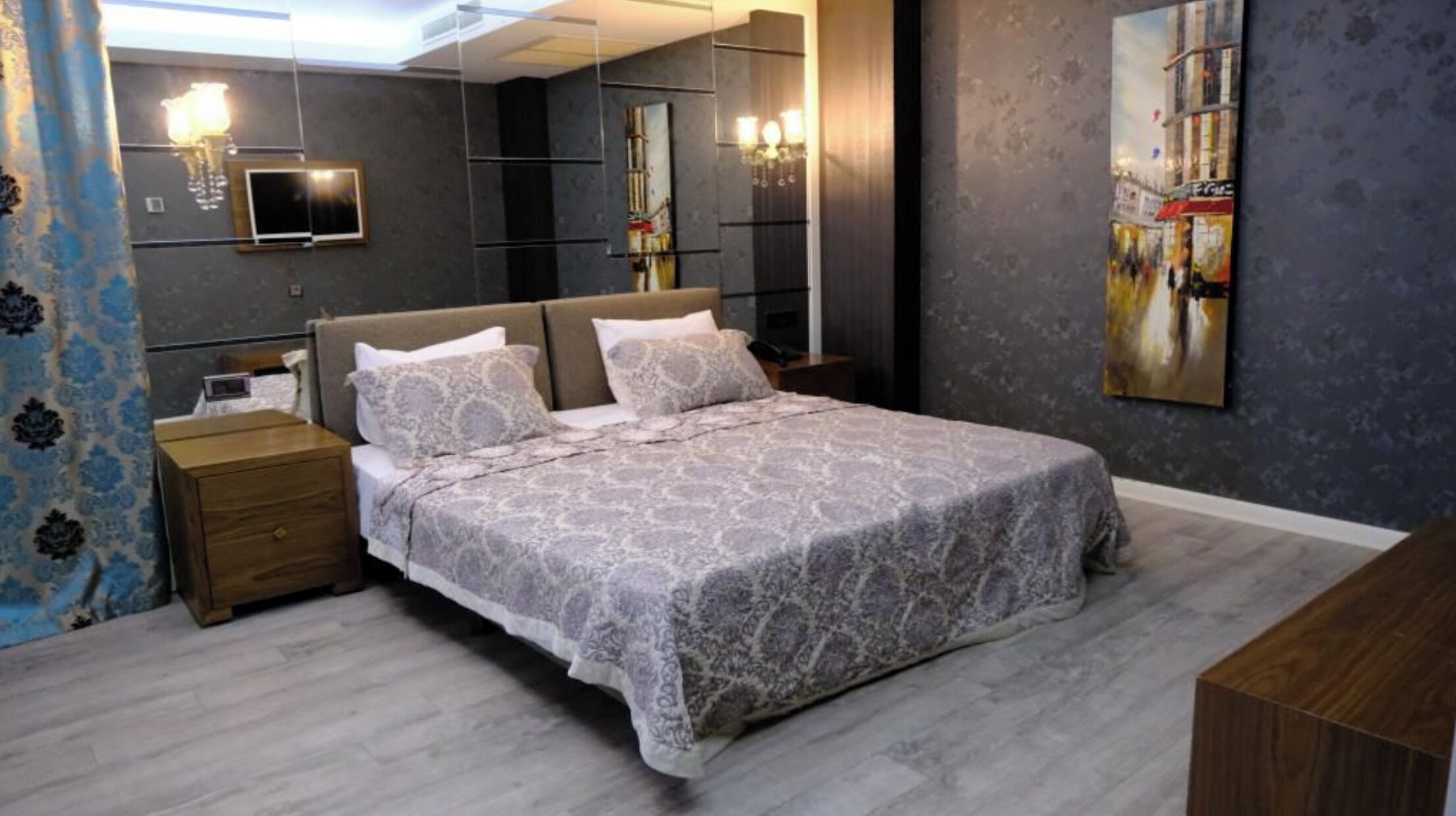 Phòng Suite Presidential, quang cảnh thành phố | Minibar, két bảo mật tại phòng, bàn, phòng cách âm 