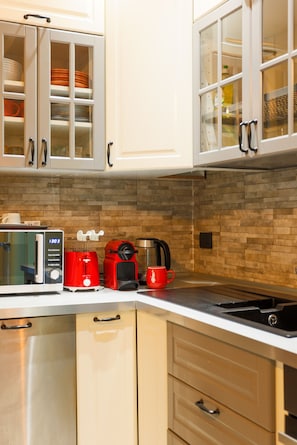 Fridge, microwave, oven, dishwasher