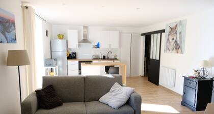 appartement neuf, 5 couchages - Ă  8 km des stations