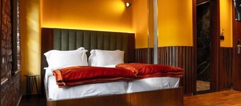 Thea Hotel 