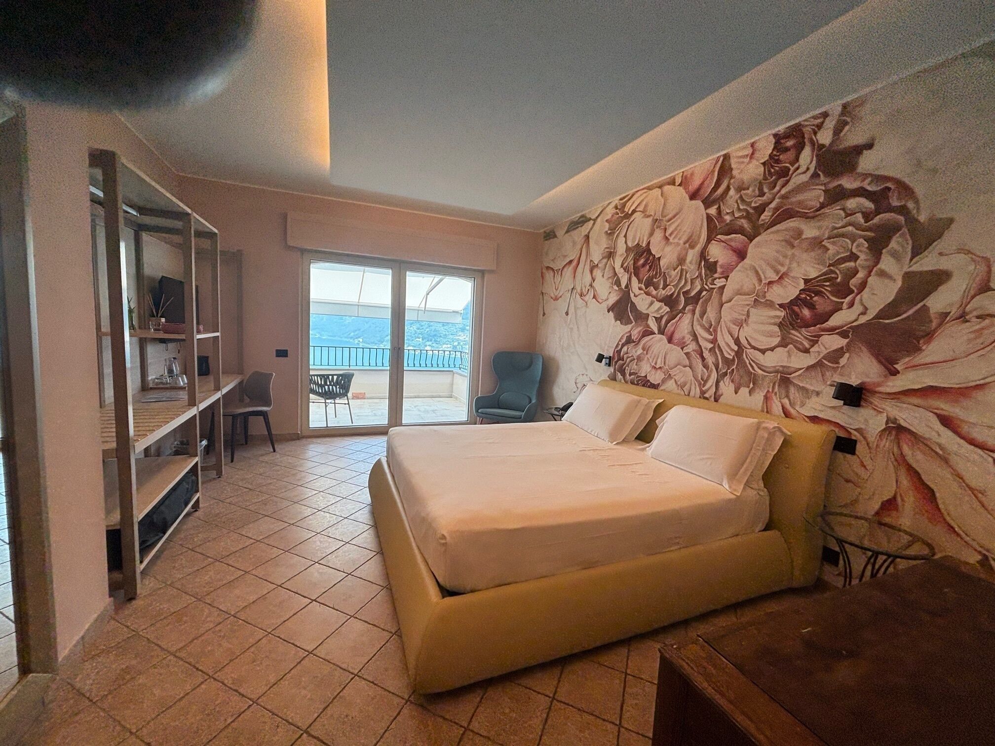 Wi-Fi gratuit, accès pour personnes à mobilité réduite