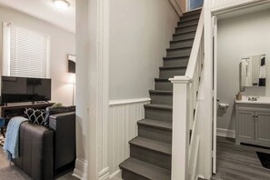 Interior - 4BR/2BA Spacious Louisville Getaway by CozySuites (Louisville)