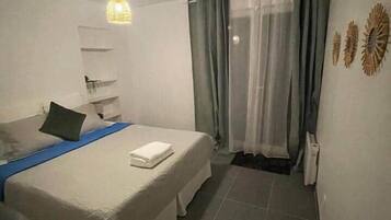 1 bedroom, iron/ironing board, bed sheets