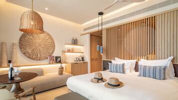 Caja de seguridad en la habitación y escritorio