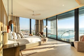 Presidential Suite | In-room safe, desk, iron/ironing board, free WiFi