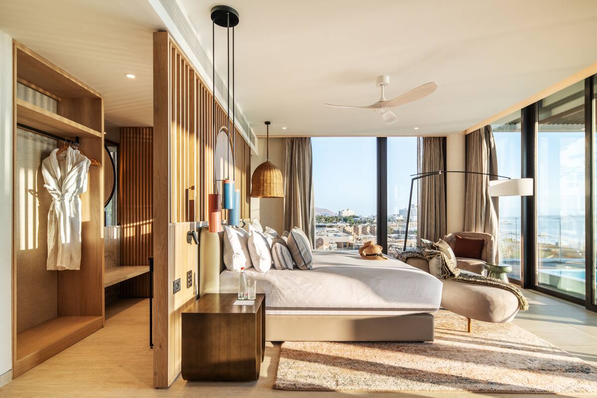 Presidential Suite | In-room safe, desk, soundproofing, iron/ironing board