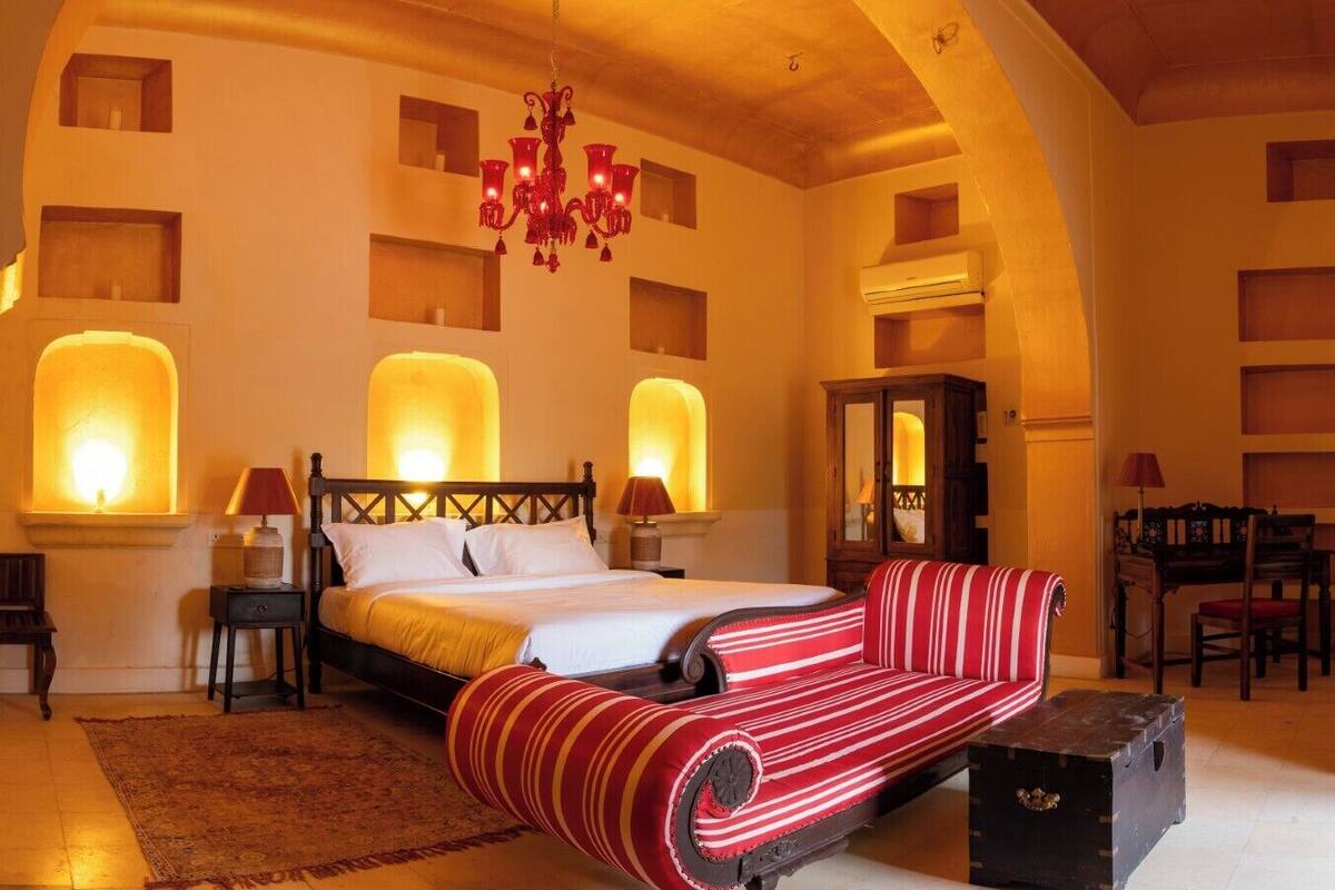 Rosa Jaypore Suite | Soundproofing, free WiFi