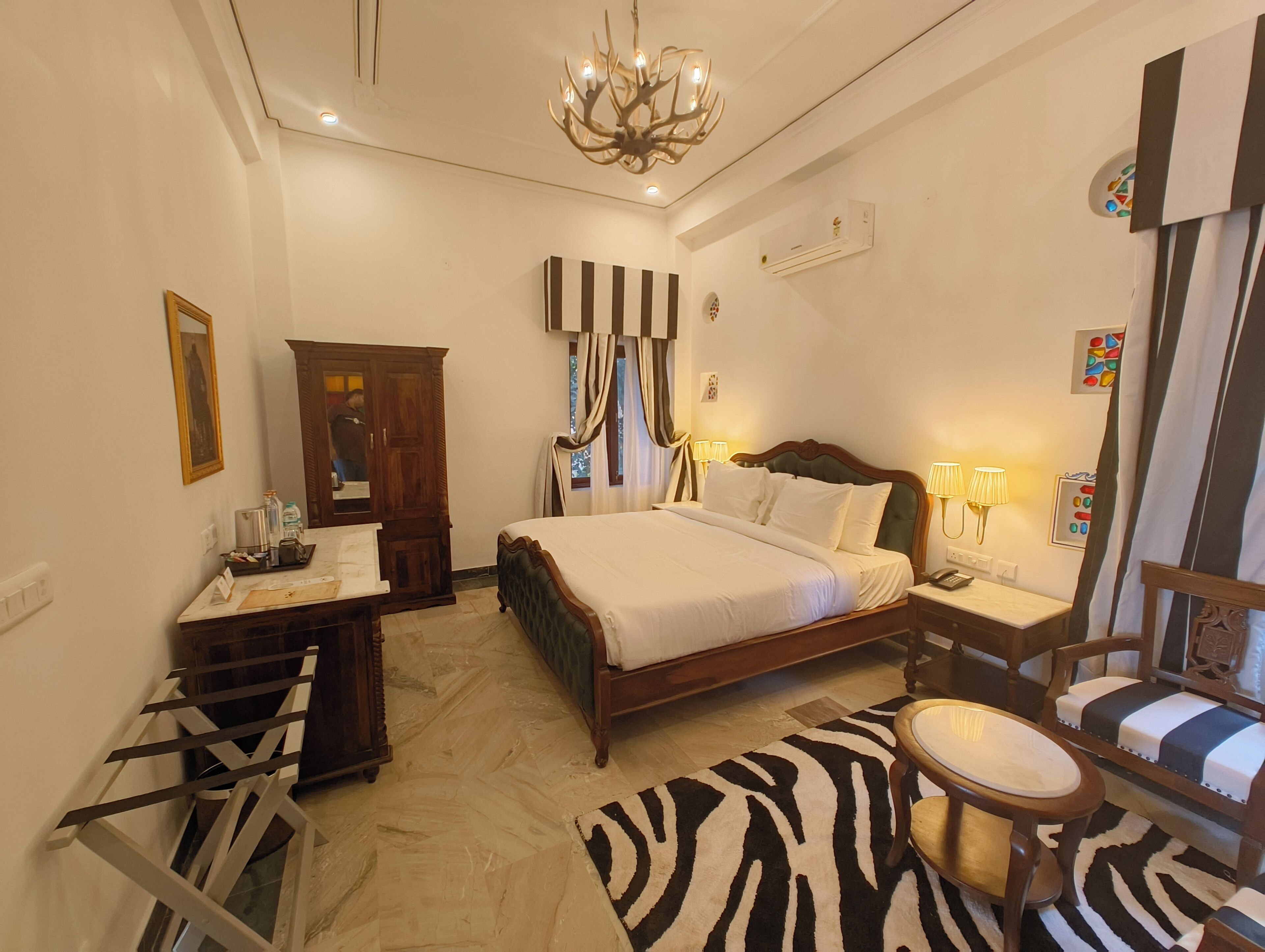 Kamal Mahal with Terrace | Soundproofing, free WiFi