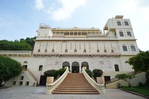 Property entrance - Medieval Forts, Kalwar, Jaipur (Jaipur)