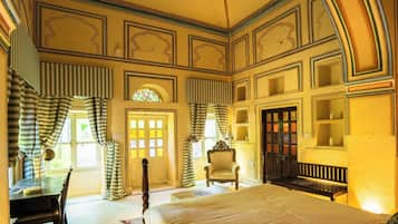 Tara Amer | Schallisolierte Zimmer, kostenloses WLAN