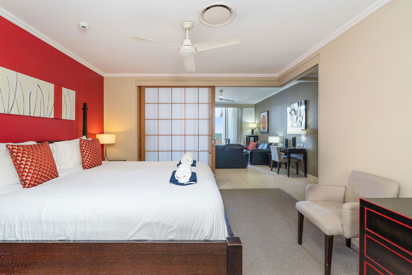 2 bedrooms, desk, iron/ironing board, WiFi