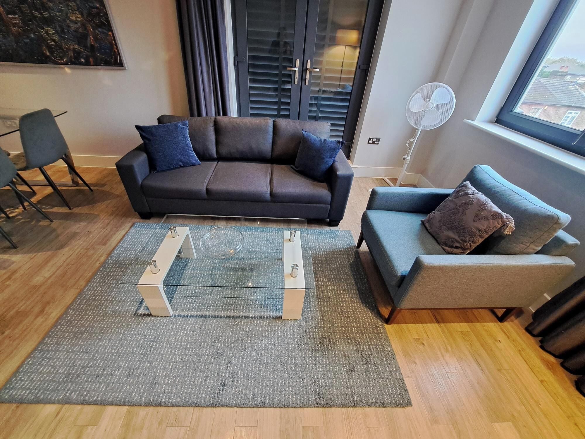 Comfort Apartment, 2 Bedrooms, Non Smoking, Pets Allowed | Living area