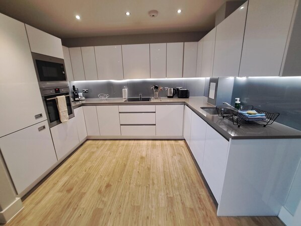 Comfort Apartment, 2 Bedrooms, Non Smoking, Pets allowed | Private kitchen