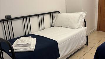 Basic Triple Room, City View