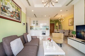 Luxury Apartment, Balcony, City View | Living area