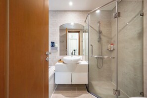 Cleanliness badge - Vinhomes Central Park - LandMark Plus (Quan Binh Thanh)