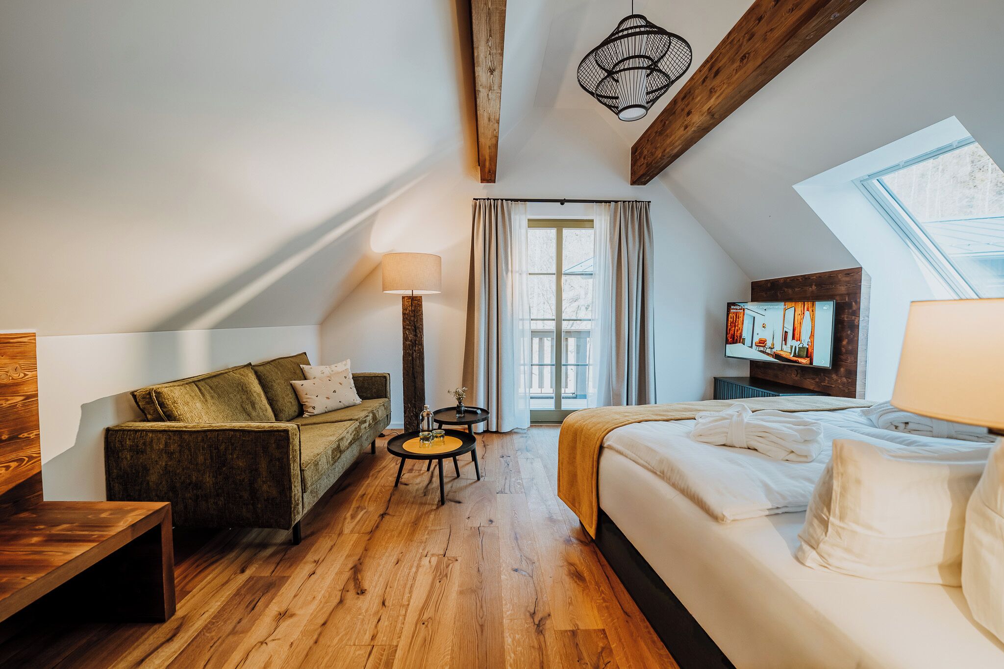 Deluxe-Doppelzimmer, Balkon | Verdunkelungsvorhänge, kostenloses WLAN