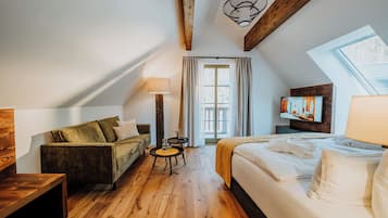 Deluxe-Doppelzimmer, Balkon | Verdunkelungsvorhänge, kostenloses WLAN