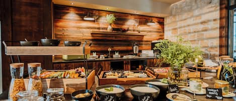 Petit déjeuner buffet compris tous les jours