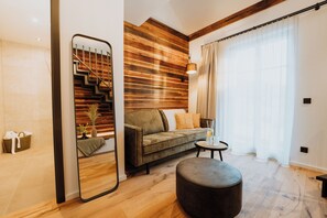 Gallery Double Room | Blackout drapes, free WiFi