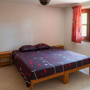 3 Schlafzimmer, Bügeleisen/Bügelbrett, WLAN, Bettwäsche
