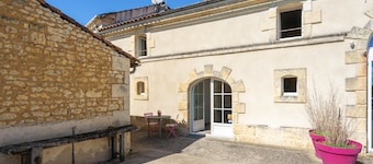 Ferienhaus 'À La Campagne' mit privater Terrasse, Gemeinschaftsgarten und WLAN