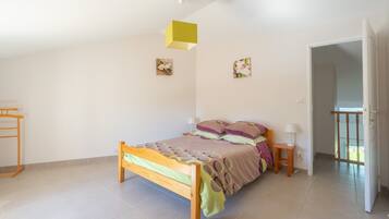 2 slaapkamers, een strijkplank/strijkijzer, wifi