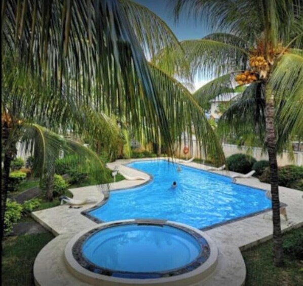 Alberca al aire libre 