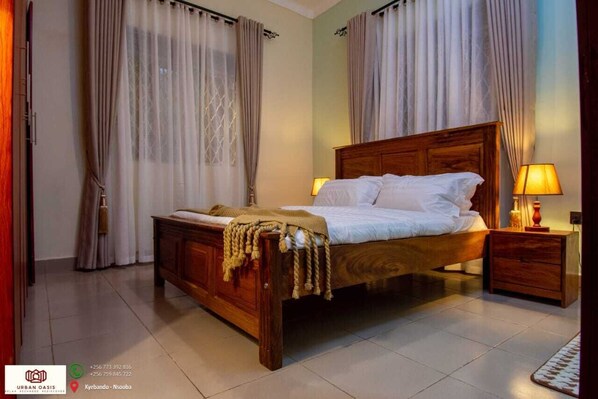 2 slaapkamers, een kluis op de kamer, een strijkplank/strijkijzer