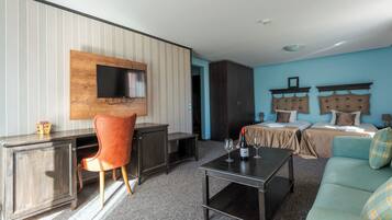 Deluxe Double or Twin Room, Balcony, Mountain View | Desk, free WiFi, bed sheets