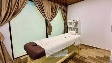 Warmsteinmassagen, Tiefengewebe-Massagen, Sportmassagen