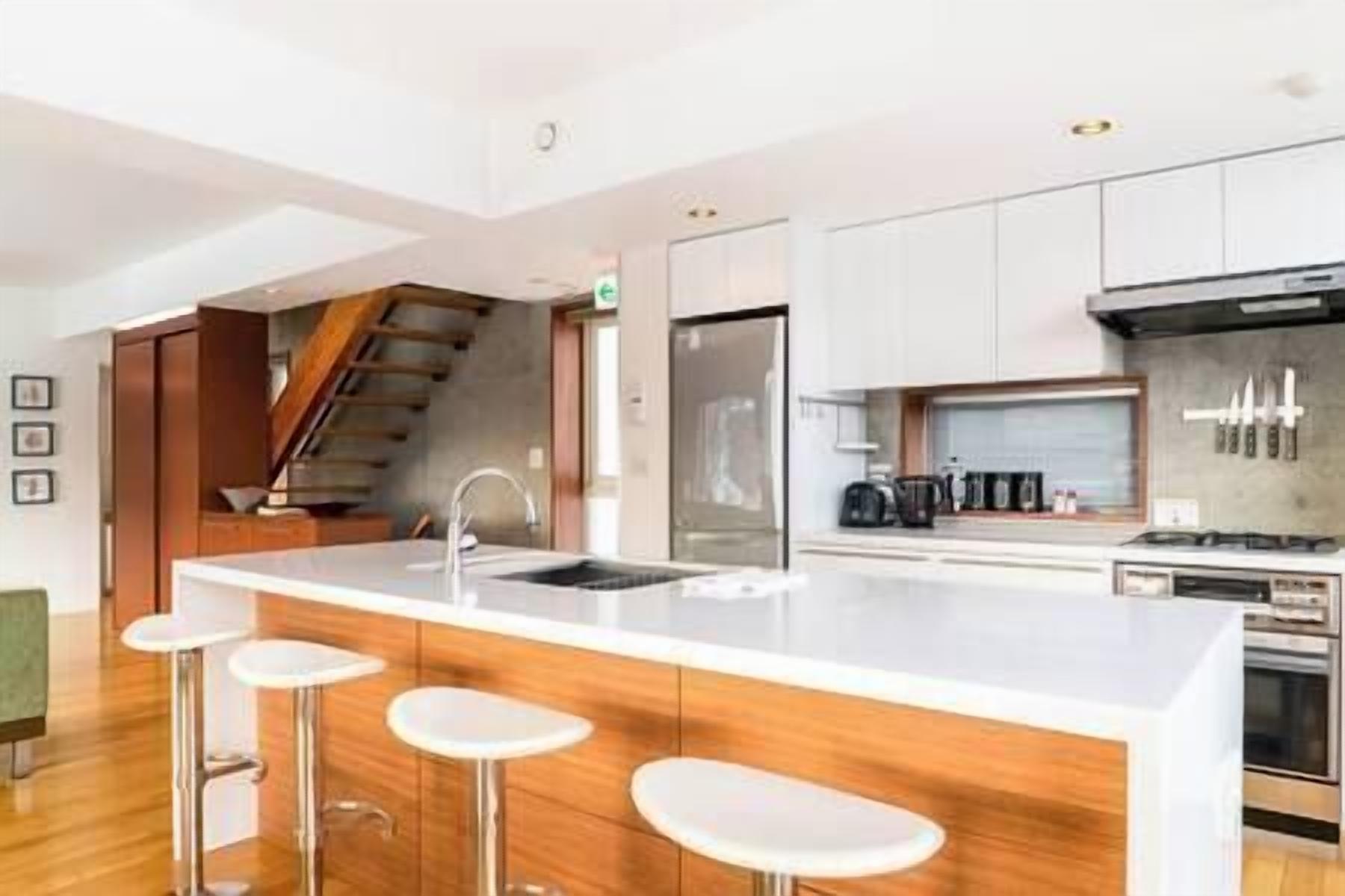 Fridge, microwave, dishwasher